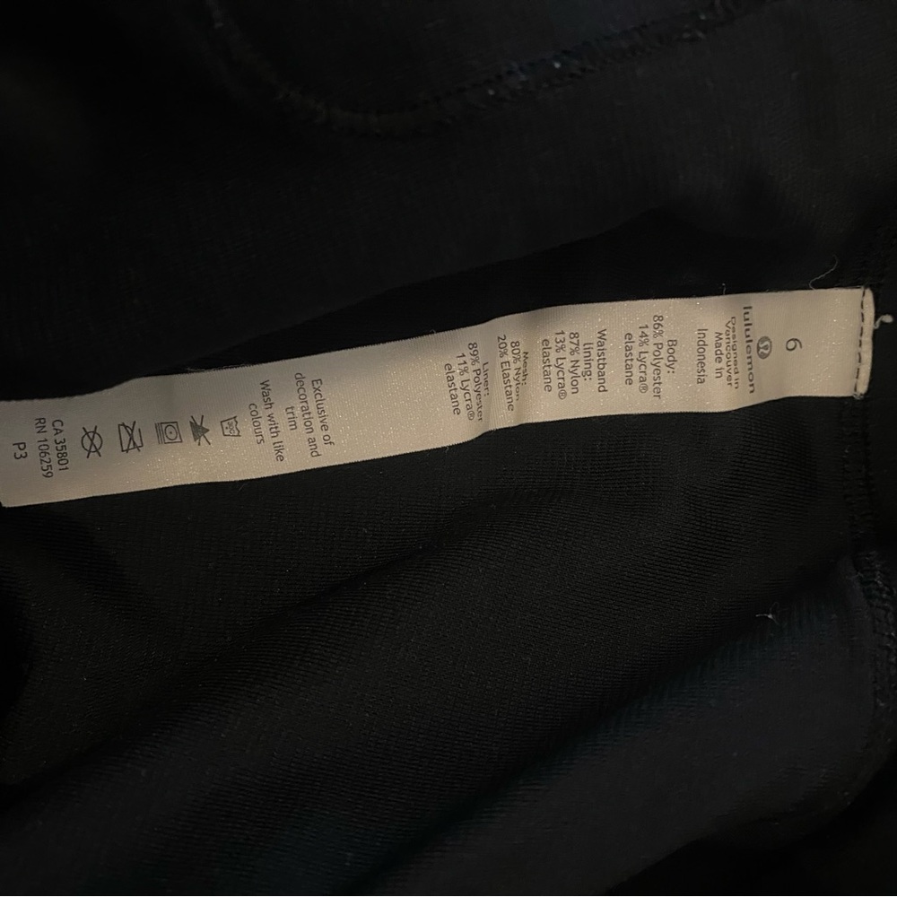 Lululemon High Rise Running Shorts - Picture 4 of 4